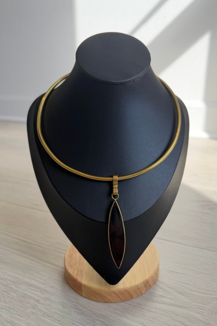 The Black Pendant Choker